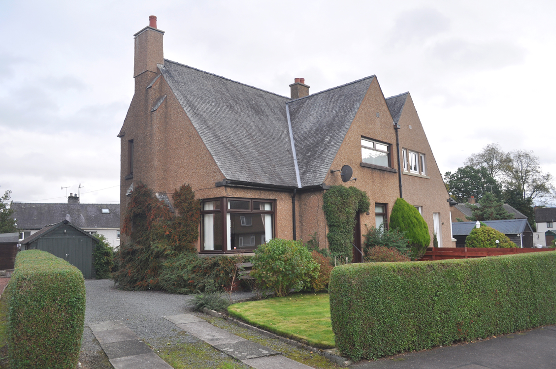4 Muirhall Road, Thornhill, DG3 5NT Pollock and McLean